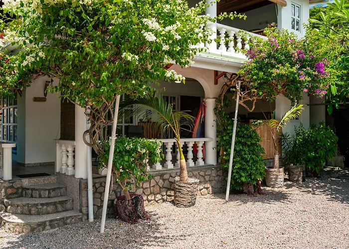 Beau Bamboo Beau Vallon (Mahe)
