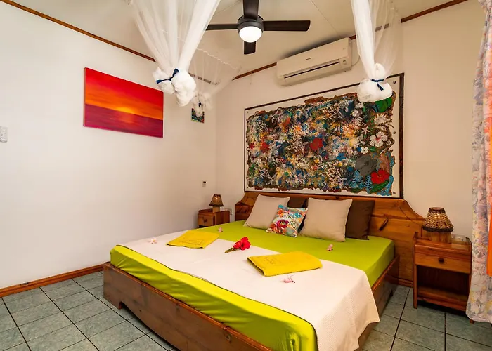 Beau Bamboo Apartment